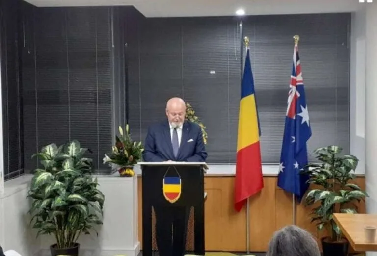 România este reprezentată oficial în toate statele care formează Commonwealth-ul Australiei